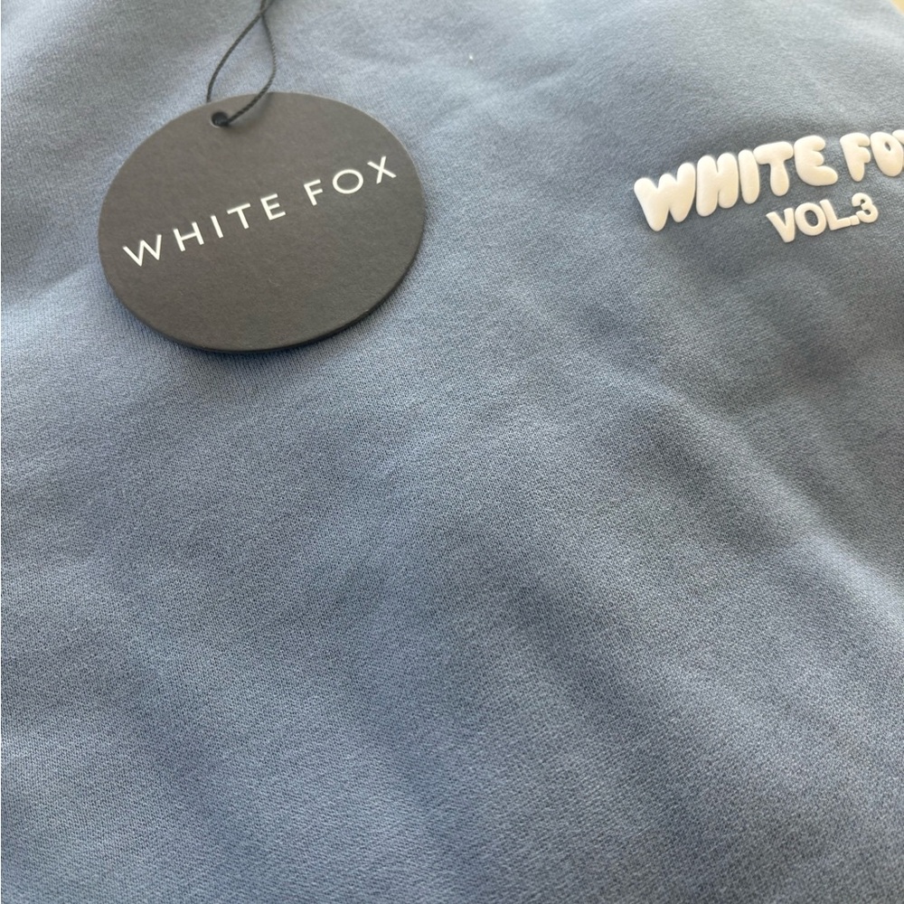 NEW- White Fox Offstage Hoodie - Picture 3 of 3